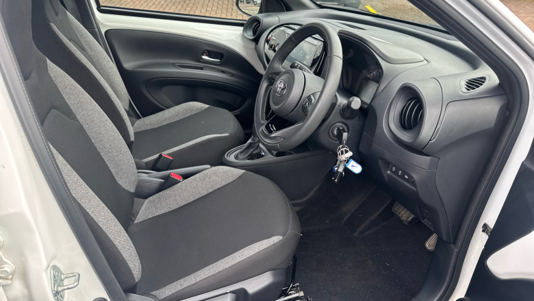 Toyota Aygo X 1.0 VVT-i Pure 5dr Auto Petrol Hatchback